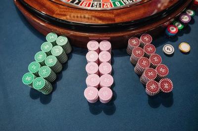 tứ sắc trực tuyến Kubet